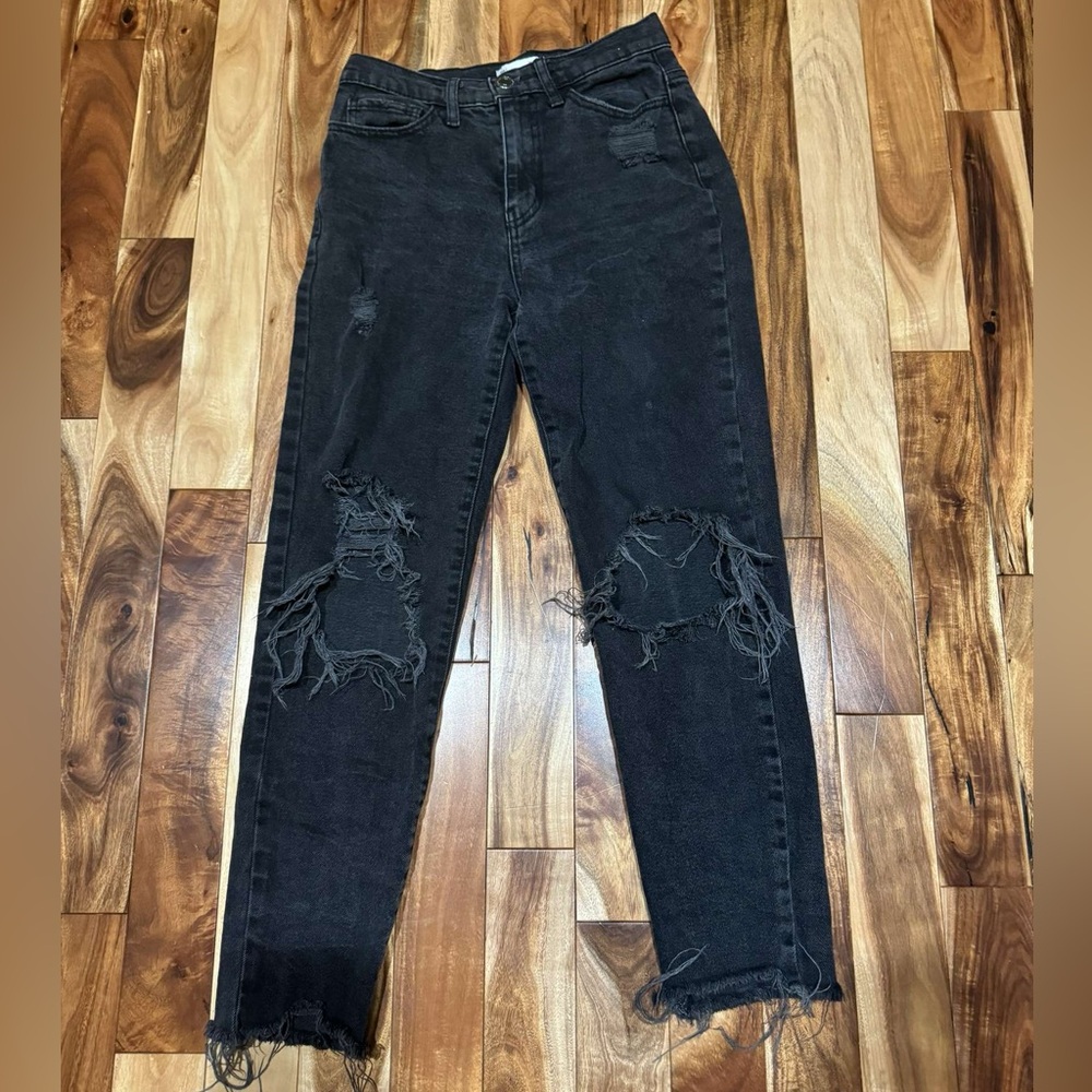 Black mom jeans